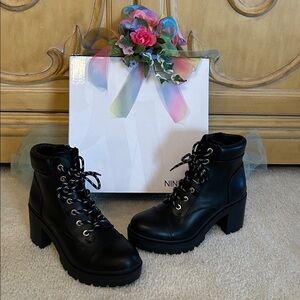 NIB Nine West Chunky Lug Heel Boots Black